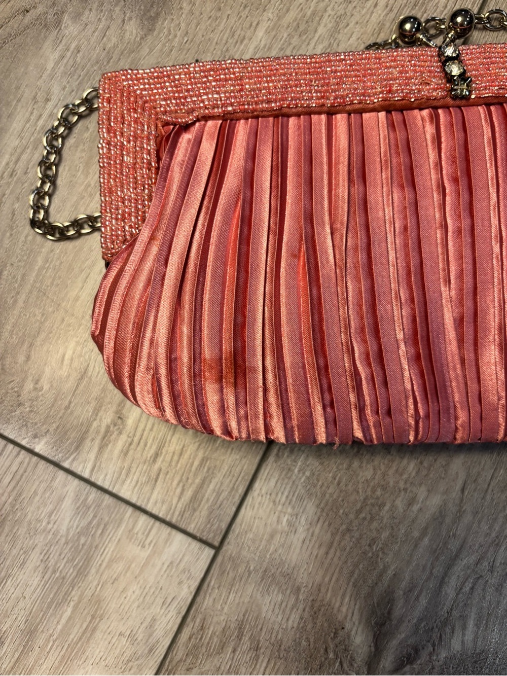 Stylish Pink Beaded Pleated Satin Evening Clutch - Picture 7 of 8